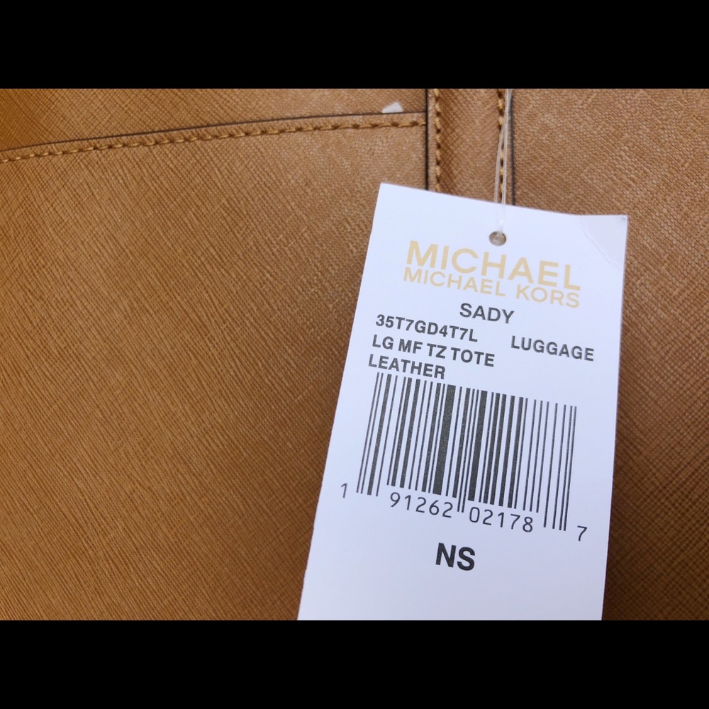 Gaby’sBags 💕-NWT Michael Kors Large Laptop Tote - Picture 4 of 5